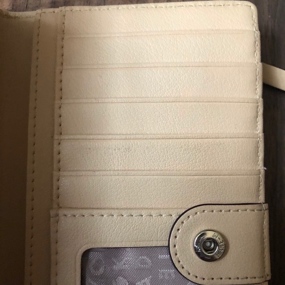 Kate Spade wallet - Picture 11 of 11